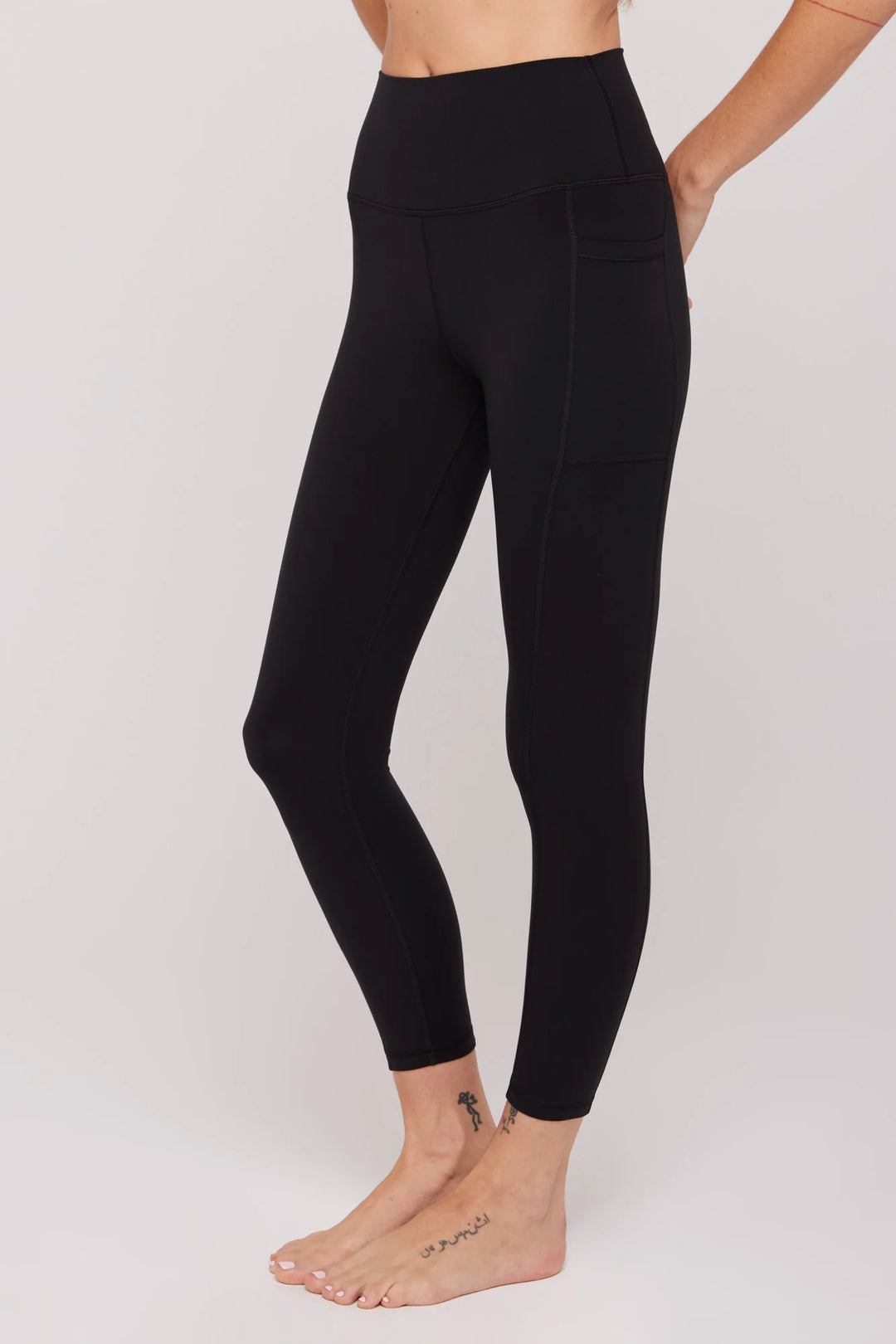 SPIRITUAL GANGSTER NOVA DREAM TECH LEGGING - BLACK