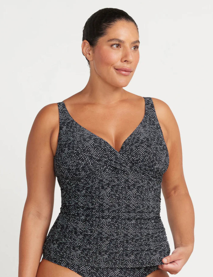 ARTeSANDS BLACK ZIG ZAG DELACROIX MULTI CUP TANKINI TOP/BLACK