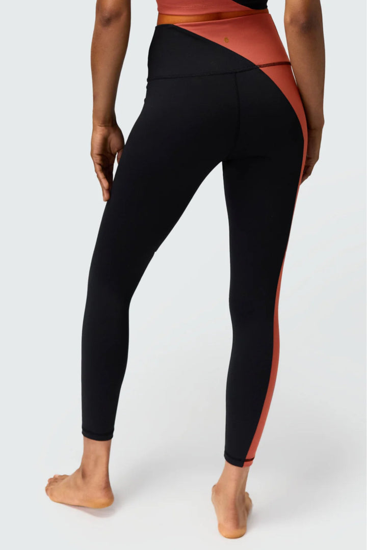 SPIRITUAL GANGSTER ZOE COLOURBLOCK 7/8 LEGGING ROSEWOOD / BLACK
