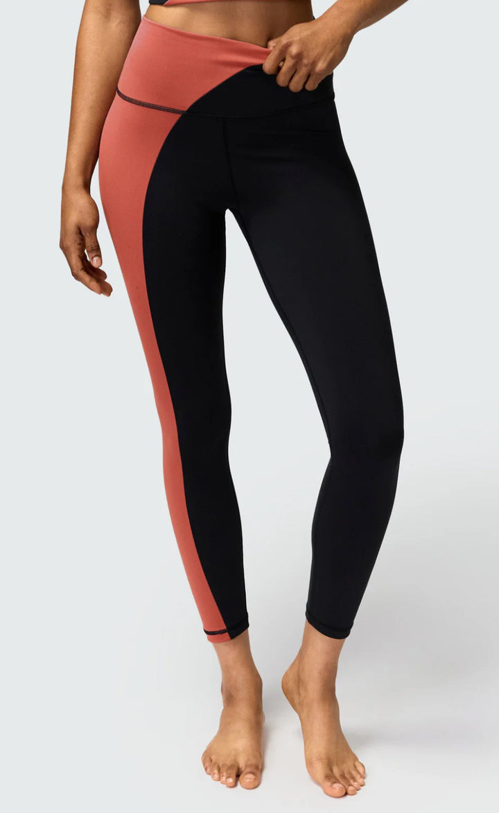 SPIRITUAL GANGSTER ZOE COLOURBLOCK 7/8 LEGGING ROSEWOOD / BLACK
