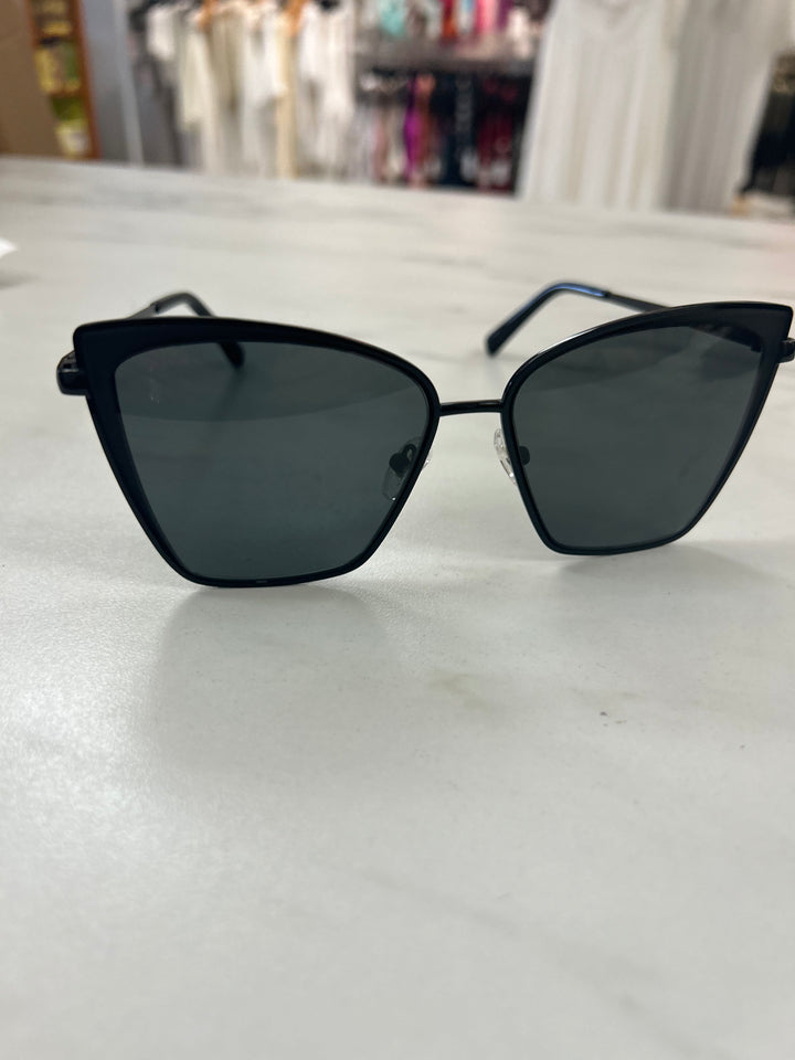 BECKY BLACK & DARK SMOKE SUNGLASSES #20