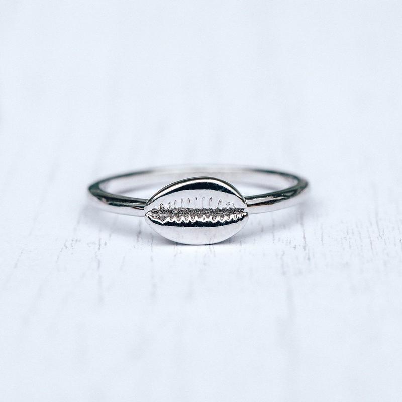 COWRIE RING